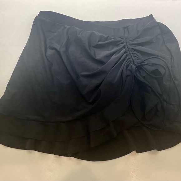 Black Ruched Ruffle Swim Skirt - Picture 9 of 12
